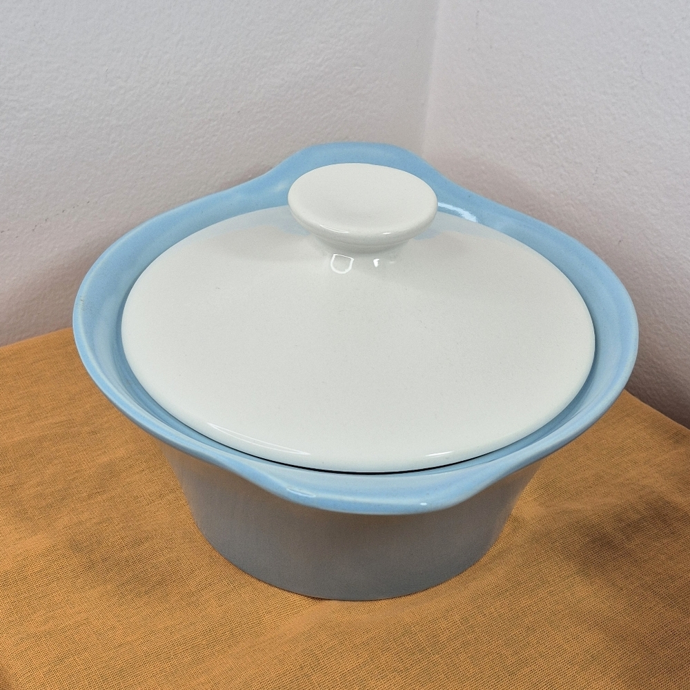 Cameron Clay Scandia Oven Proof Covered Casserole Dish Light Blue 1 qt MCM - Picture 4 of 12